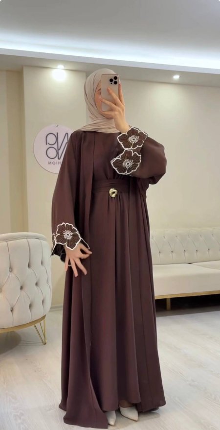 عباية الوردة قطعتين