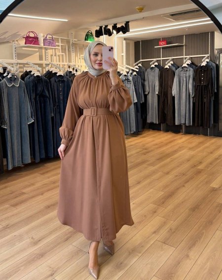 فستان صيفي كريب أزرار مخفية مع حزام