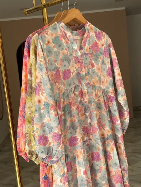 فستان يومي مورد <br> <span class='text-color-warm'>نفذ من المخزون </span>
