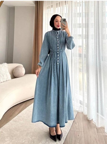 فستان جينز كلوش مع حزام